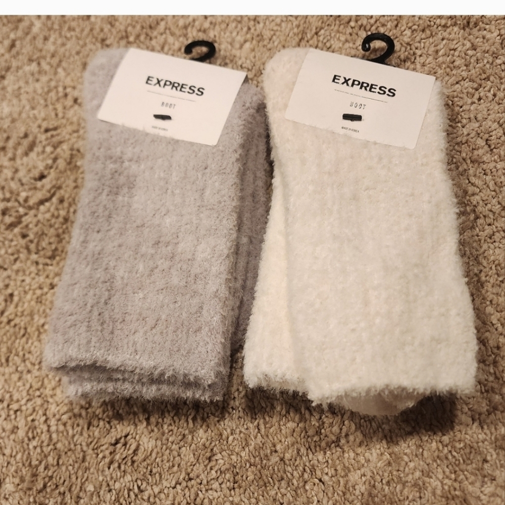 NWT Express Soft Taupe and Cream Socks